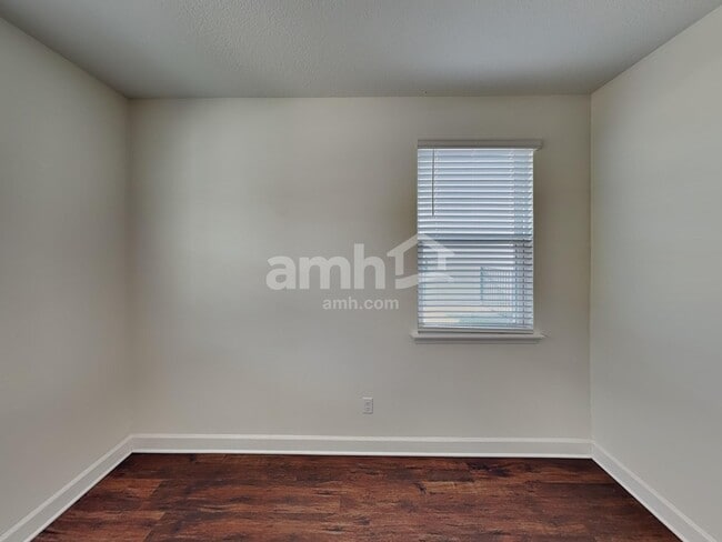 Foto del edificio - 33944 Night Lily Dr