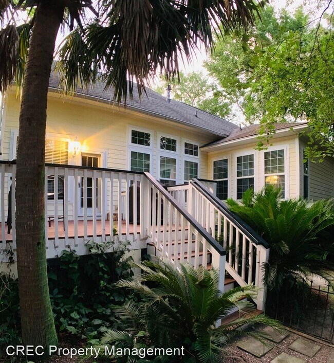 Building Photo - 3 br, 2.5 bath House - 4017 Crown Pointe St
