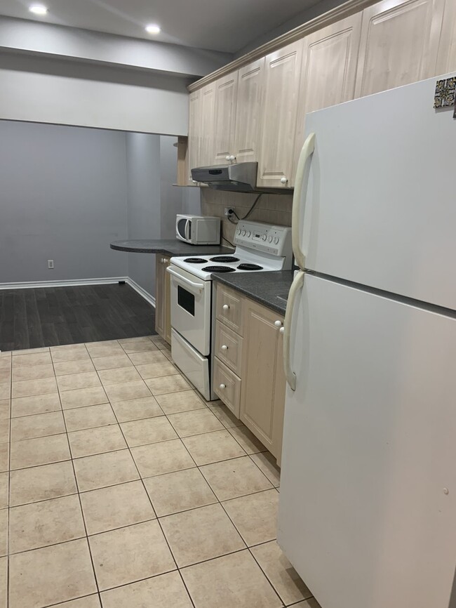 Photo du bâtiment - 560 Bathurst St