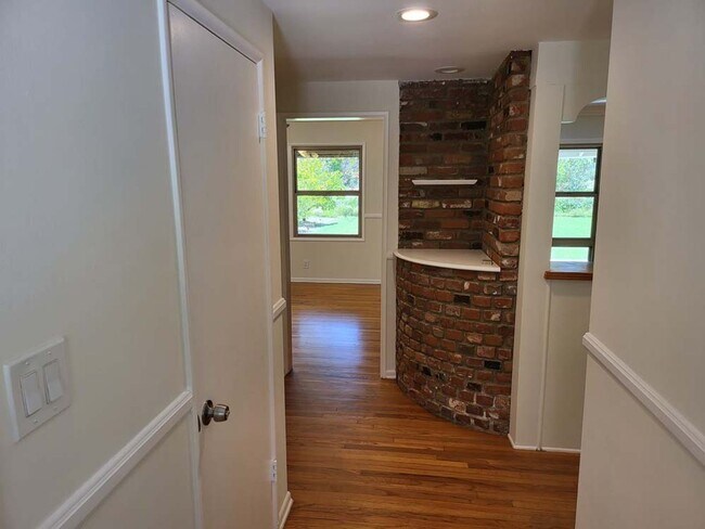 Foto del edificio - Newly Rehabbed Charming 3 Bed 2 Bath Home ...