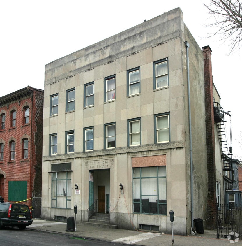 Primary Photo - 232-234 E Hanover St