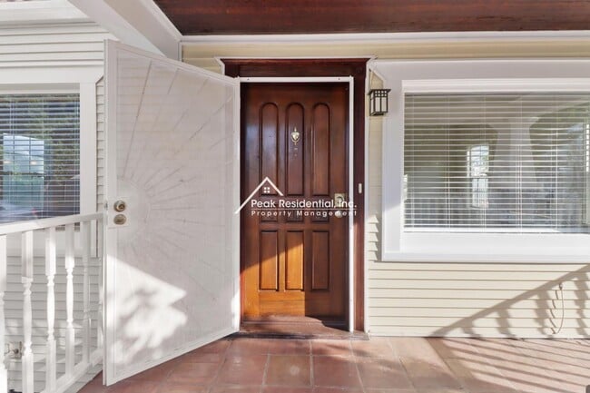 Photo - Charming 3bd/2ba Sacramento Duplex House