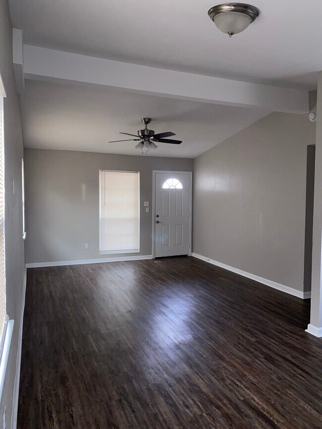 Building Photo - 504 NW 92nd St