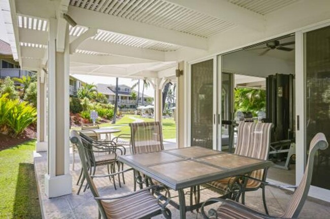 Foto del edificio - Alii Cove - Furnished 2 Bedroom + Den / 2 ...