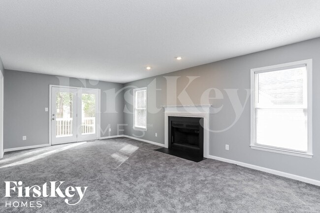 Foto del edificio - 4905 Chimney Springs Dr