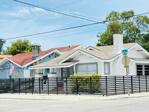Building Photo - 994 NW 2nd St