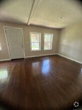 Building Photo - 239 Elm St