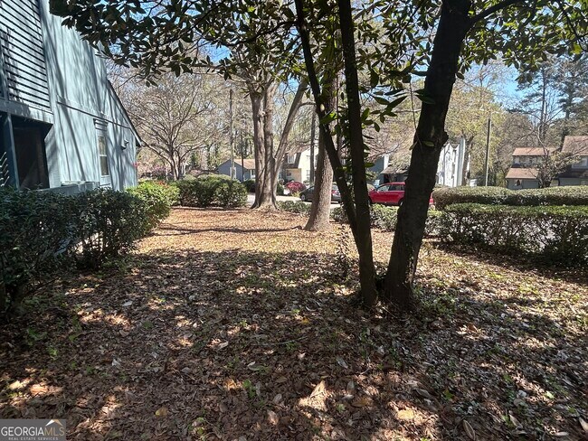 Foto del edificio - 180 Woodstone Dr