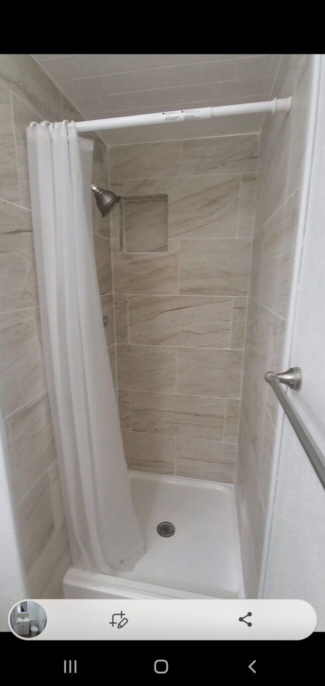 Foto del edificio - 549 NW Renfro St