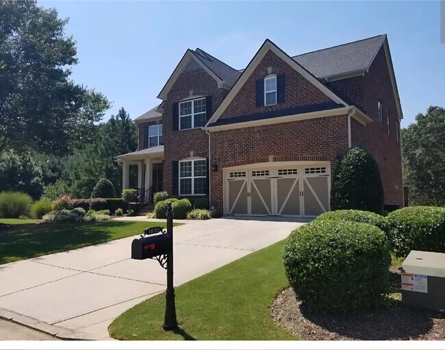 Building Photo - 4655 Idlewood Dr