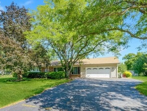 Building Photo - 2226 Shannondale Dr