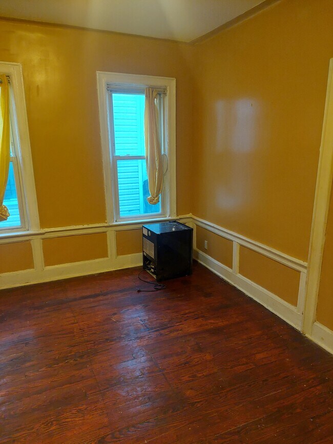 Bedroom-3 - 728 Alabama Ave