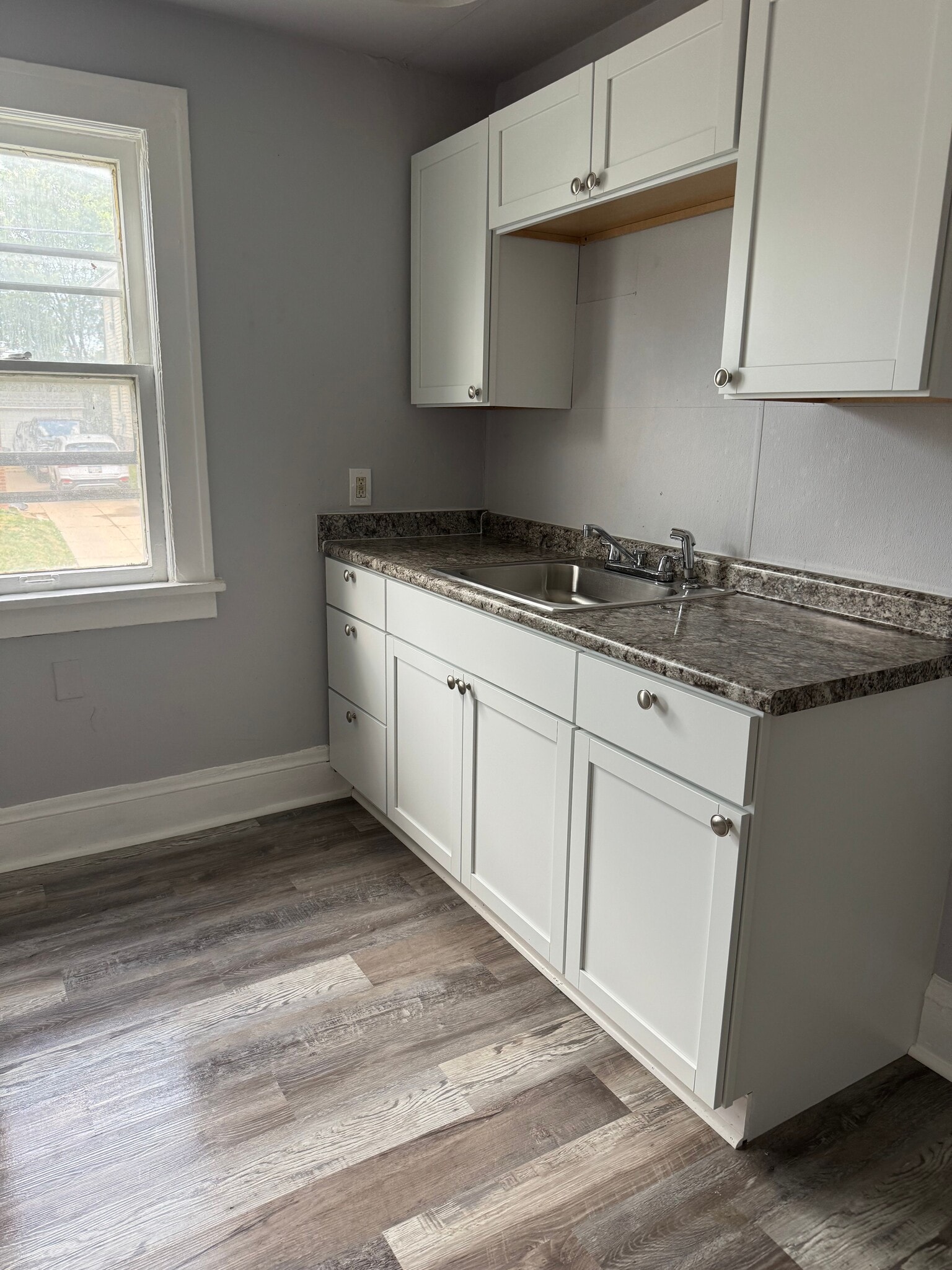 3690 Sudbury Rd Shaker Heights, OH 44120 – photo 1