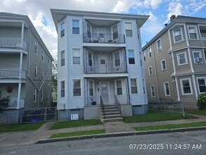 Building Photo - 46 Princeton St