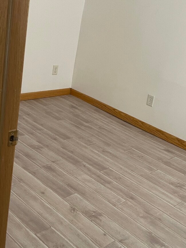 Building Photo - 3153 S May St