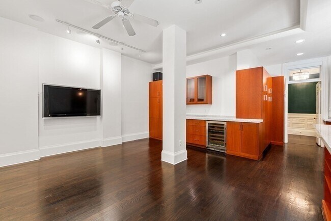 Foto del edificio - 225 Marlborough St