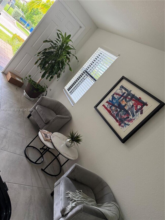 Foto del edificio - 3523 W 105th Pl