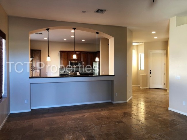 Foto del edificio - Beautiful 2 Bedroom Home In Seville!