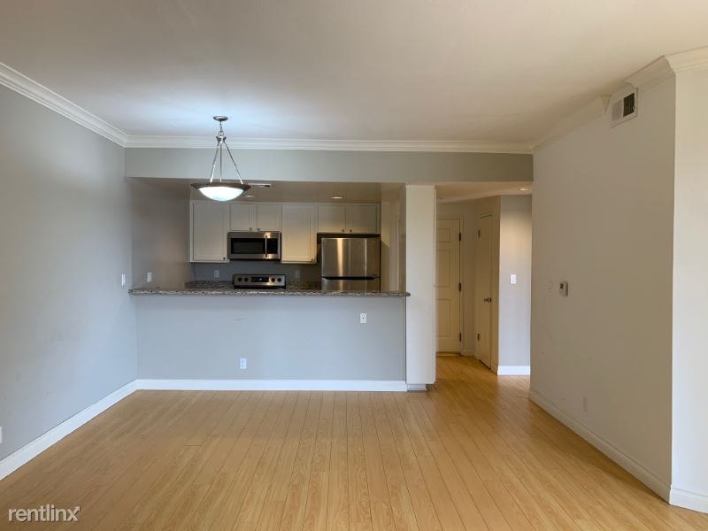 Foto principal - 3745 Military Ave