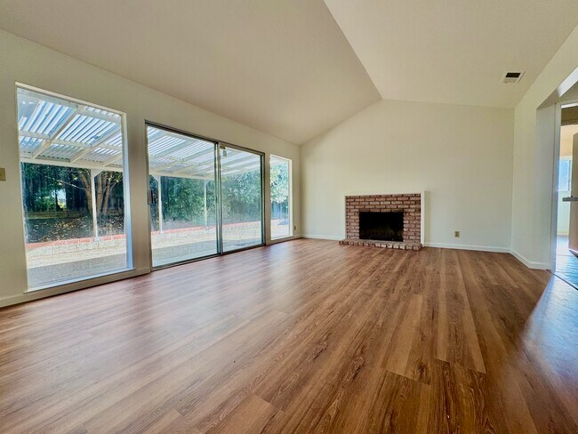 Foto del edificio - 772 Privet Ct