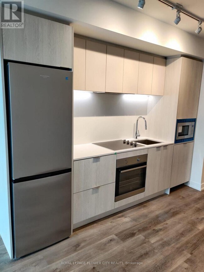 Photo du bâtiment - 1-311 Jarvis St