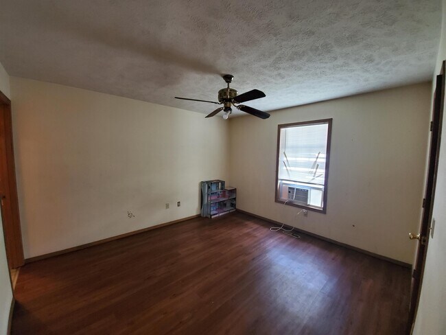 Building Photo - 2940 W Olive St
