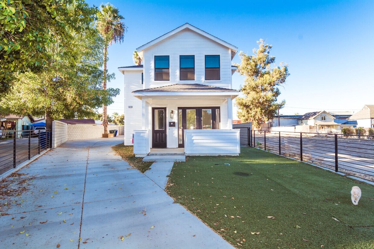 Foto principal - 2470 Mission Inn Avenue- Riverside CA 9250...