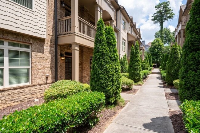 Building Photo - 317 Garland Woods Ct