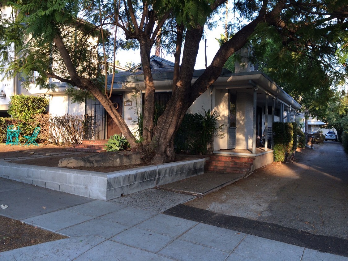 Primary Photo - 1322 N Central Ave