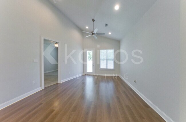 Foto del edificio - 4842 Mokki Ln