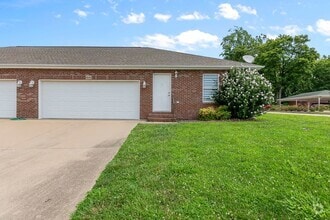 Building Photo - 2644-2646 Travelers Way