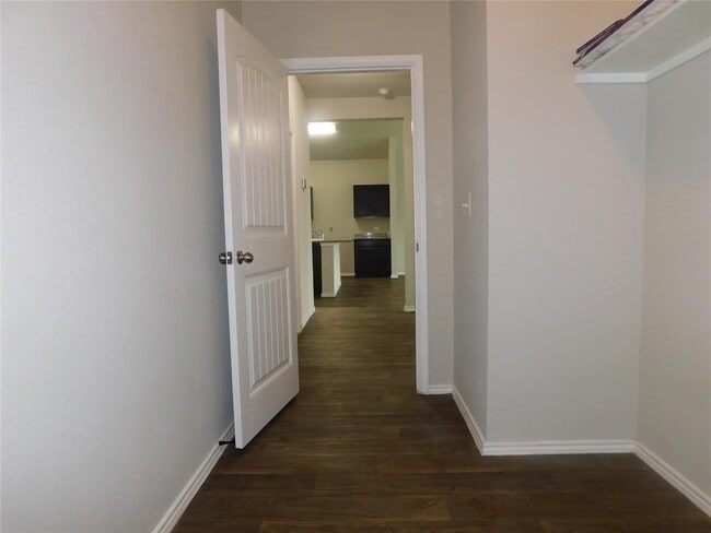 Building Photo - 13029 Brahmin Dr