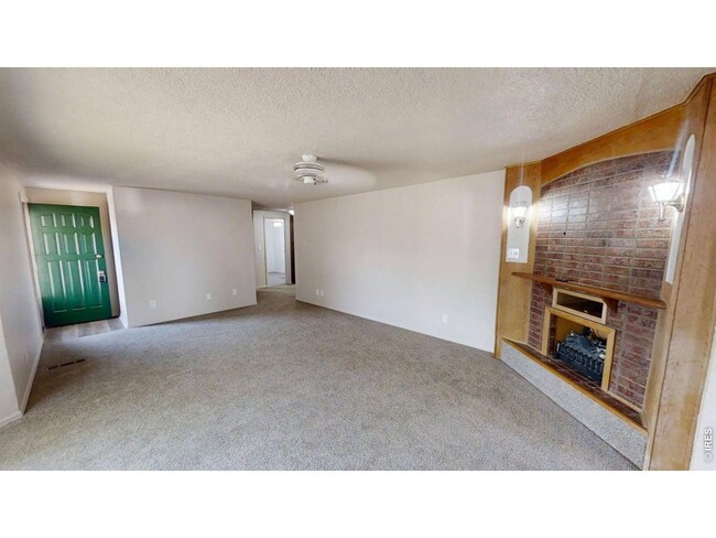 Building Photo - Single Family Home For Rent