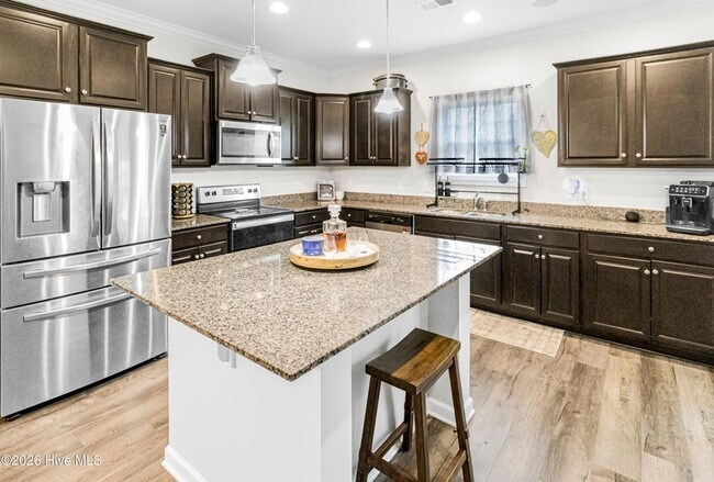 Foto del edificio - 4105 Thimbleberry Dr