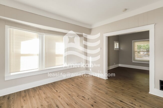 Foto del edificio - 2933 Park Ave