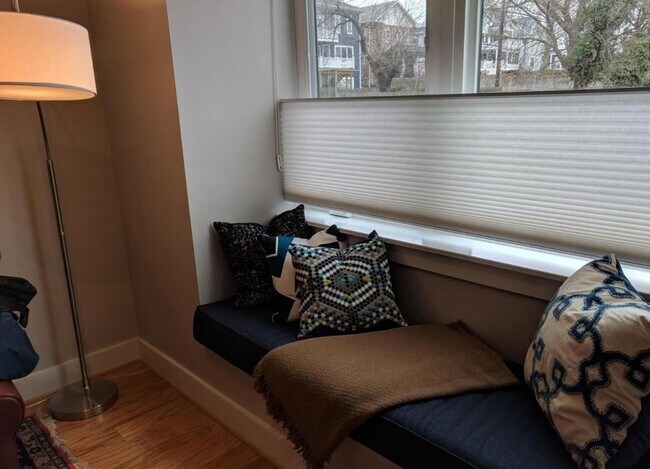 Foto del edificio - Contemporary Brookland 2 bed/2.5 bath cond...
