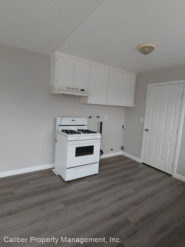 Building Photo - 4 br, 2 bath House - 1740  N Baker Ave.