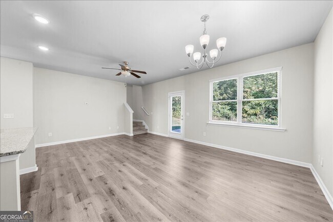 Foto del edificio - 217 Vickery Ln