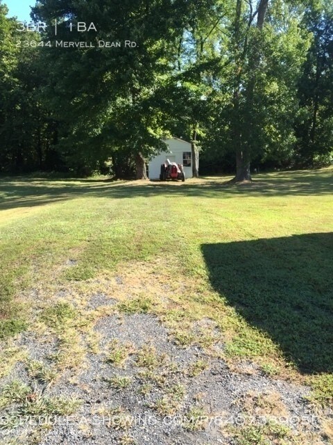 Building Photo - 3 Bed, 1 Bath Trailer