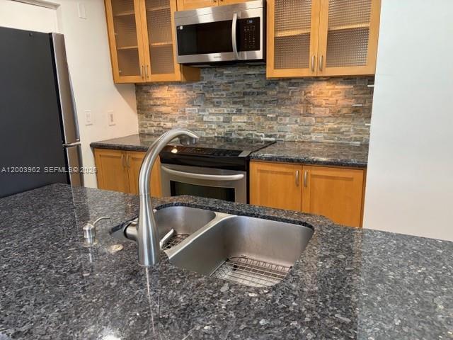 Foto del edificio - 1407 NE 56th St