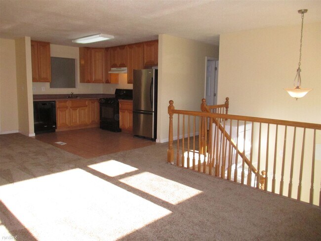 Building Photo - 3 br, 1 bath Duplex - 1227 Kimberly Ln Unit A
