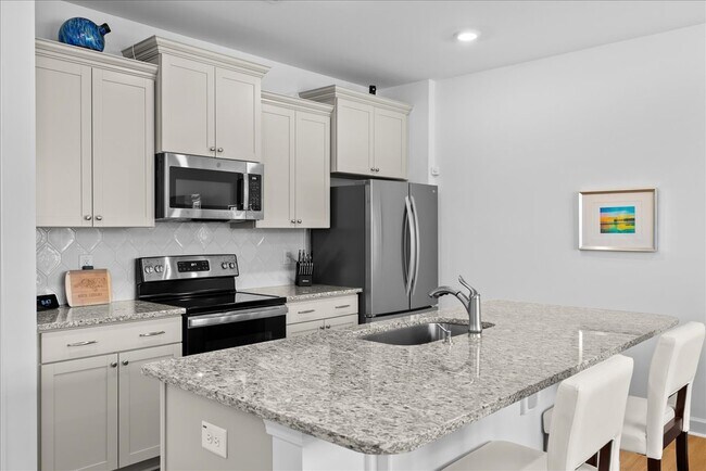 Building Photo - 7906 Flatrock Park Dr