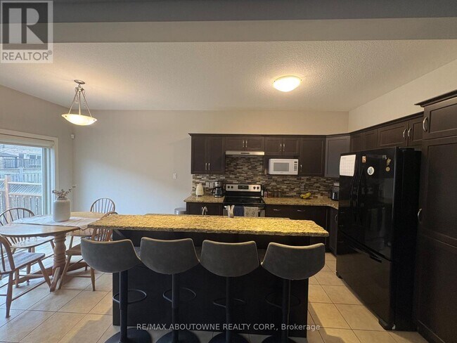 Photo du bâtiment - 17 Samuel Dr