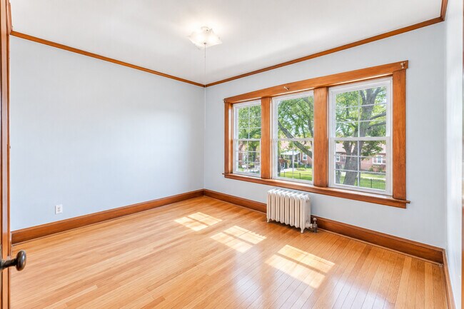Foto del edificio - 2950 N Lavergne Ave