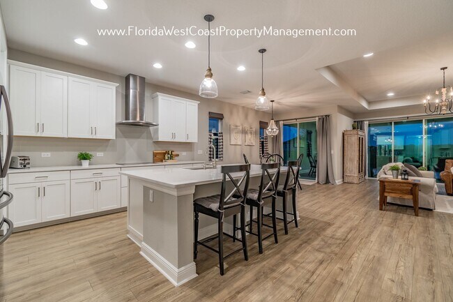 Building Photo - OUTSTANDING 3 BED PLUS DEN-FLEX SPACE HOME...