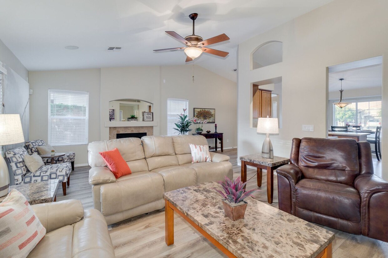 Foto principal - 1116 S Ironwood Ct