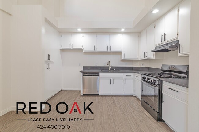 Foto del edificio - 6072 Franklin Ave