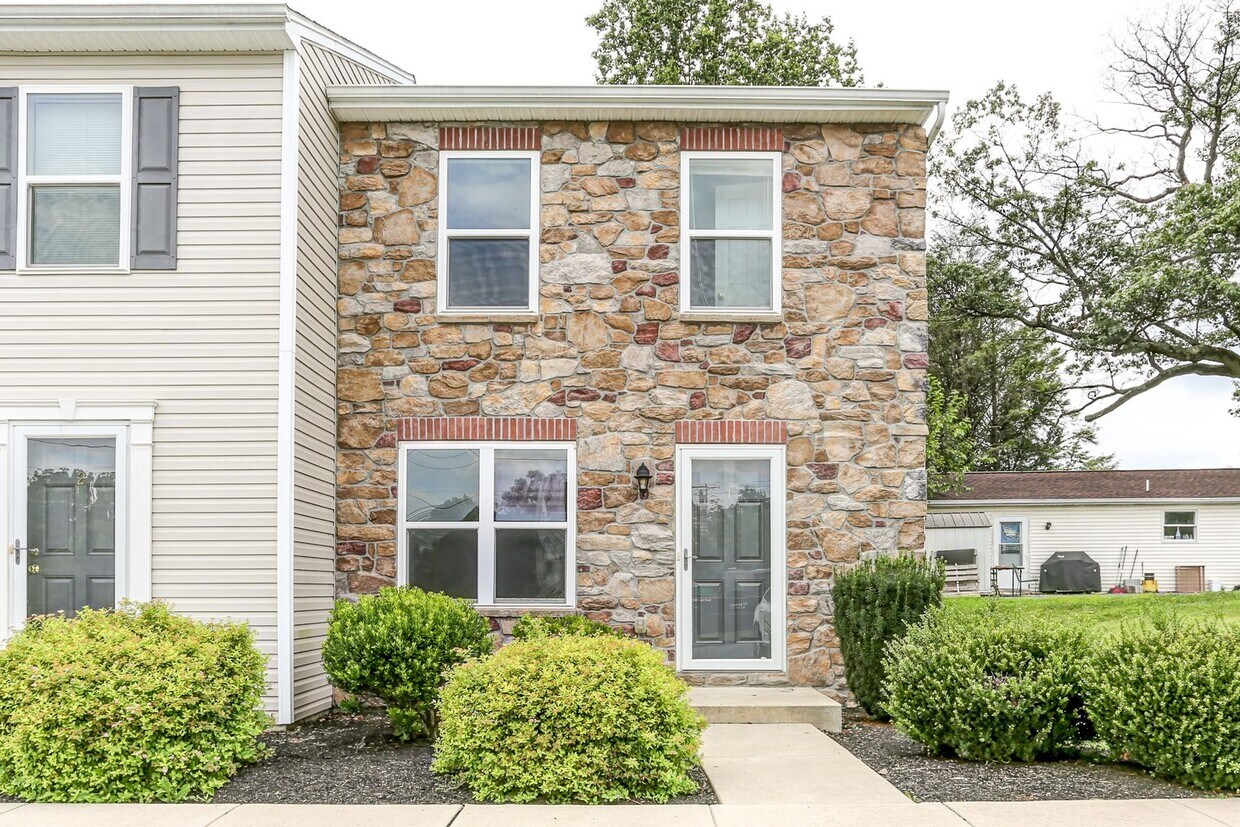 Primary Photo - 2500 Mill Rd