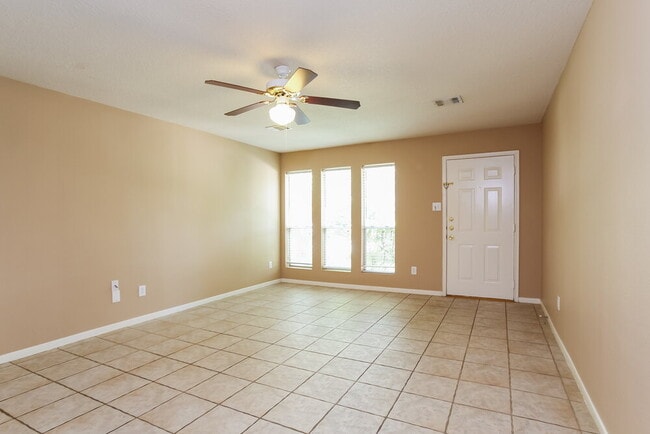 Foto del edificio - 13230 Firebrick Dr