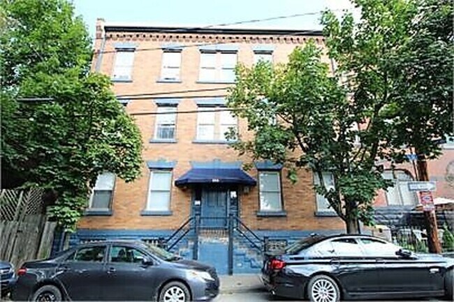 Building Photo - 614 Atlanta St